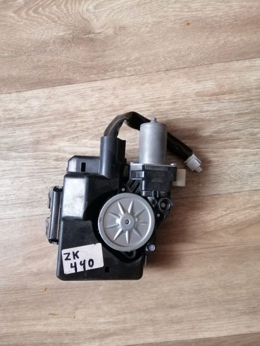 163800-0790 Toyota Rav 4 Замок крышки багажника