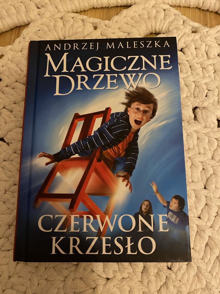 Książka Z serii Magiczne Drzewo, Czerwone Krzesło.