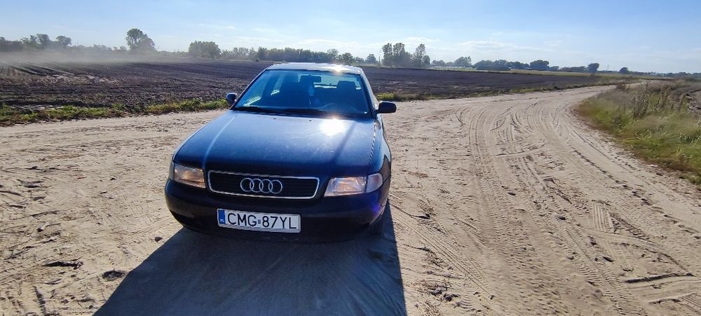 Audi A4 B5 1.8 125KM LPG Nowy akumulator, 2 komplety kol