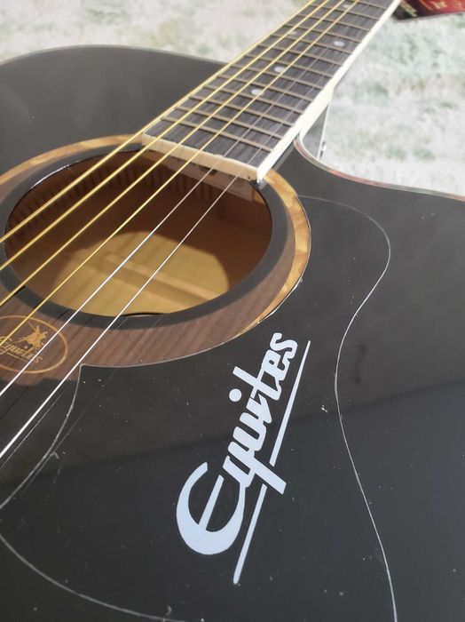 акустическая новая гитара черная регулируется гриф