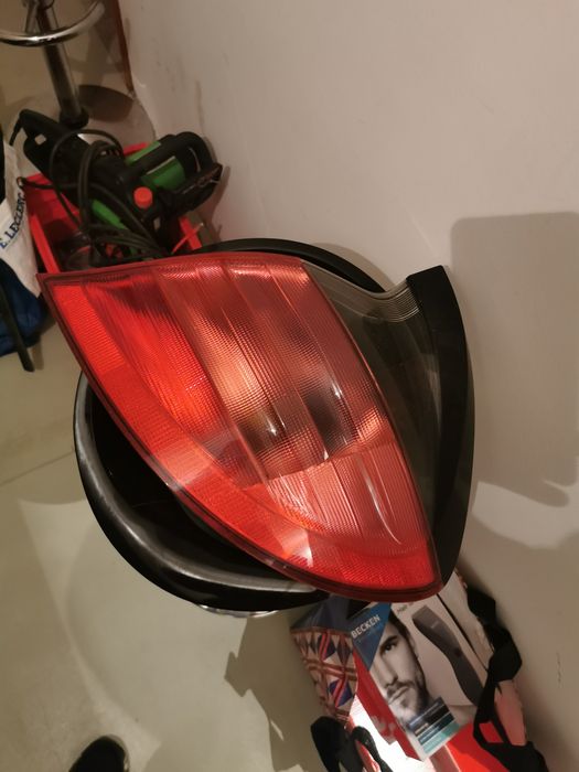 Mercedes Faróis Originais