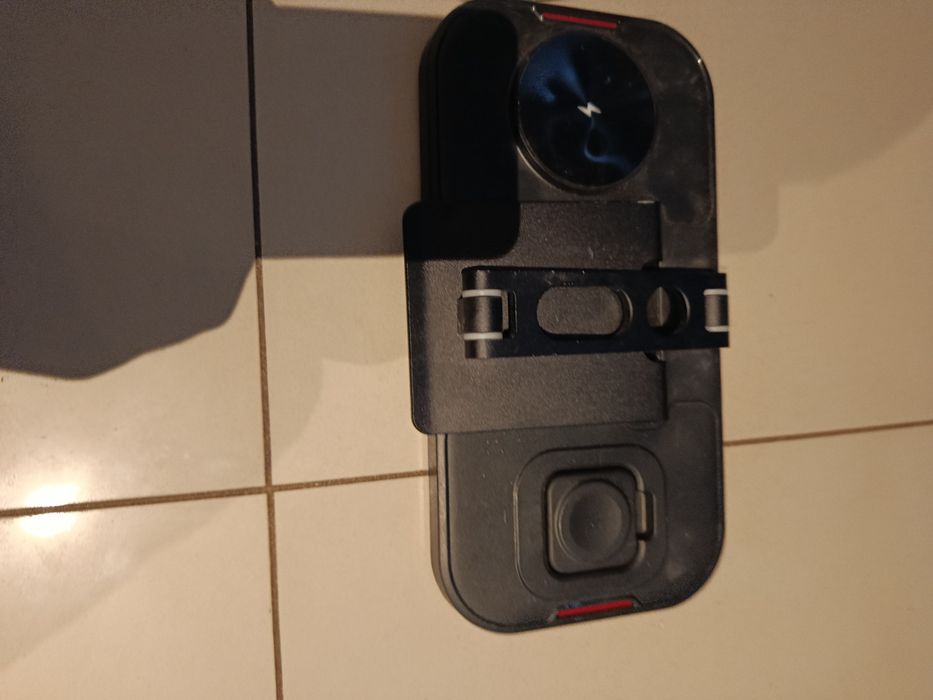 Ładowarka indukcyjna telefonu i zegarka i jako stojak