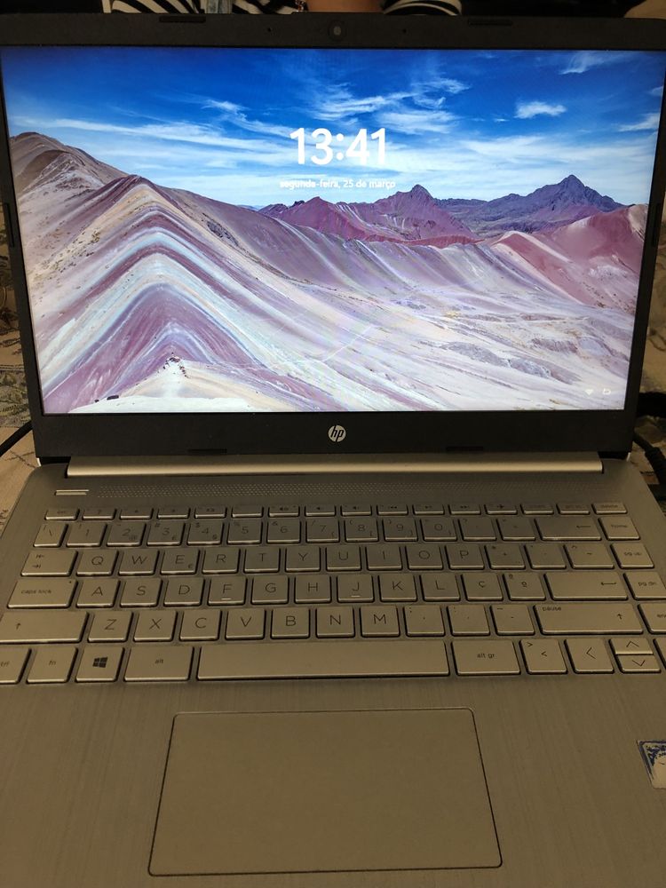 Notebook HP (Modelo 14s-dq0008np)
