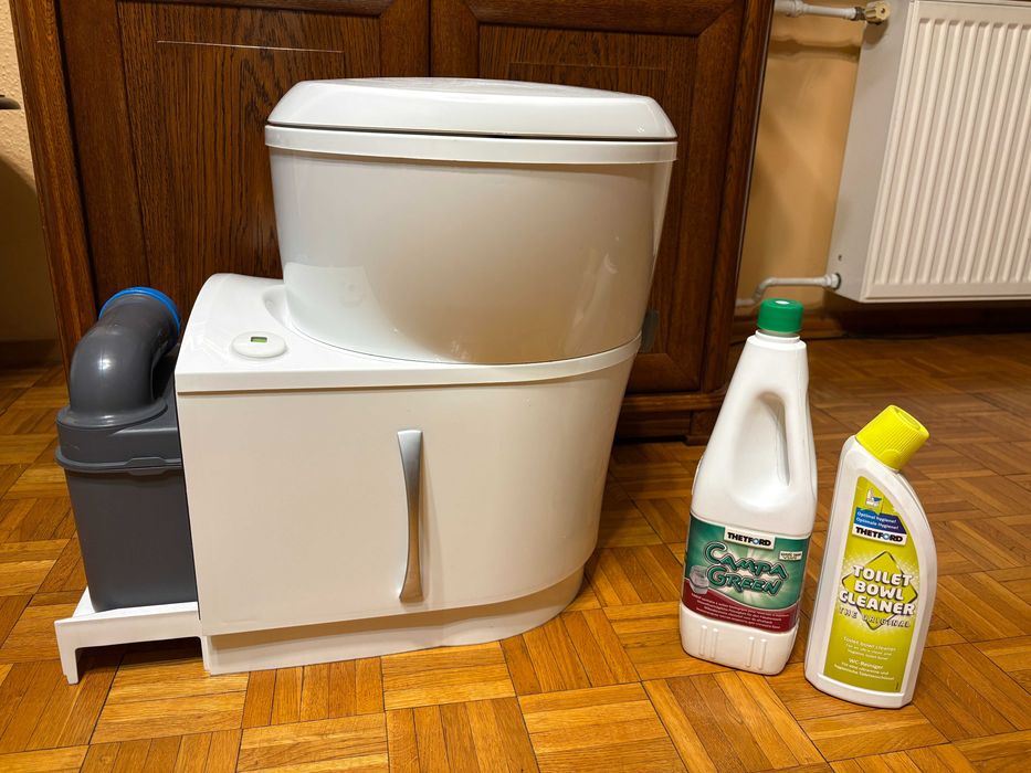 Toaleta chemiczna Thetford cassette toilet c223S obrotowa