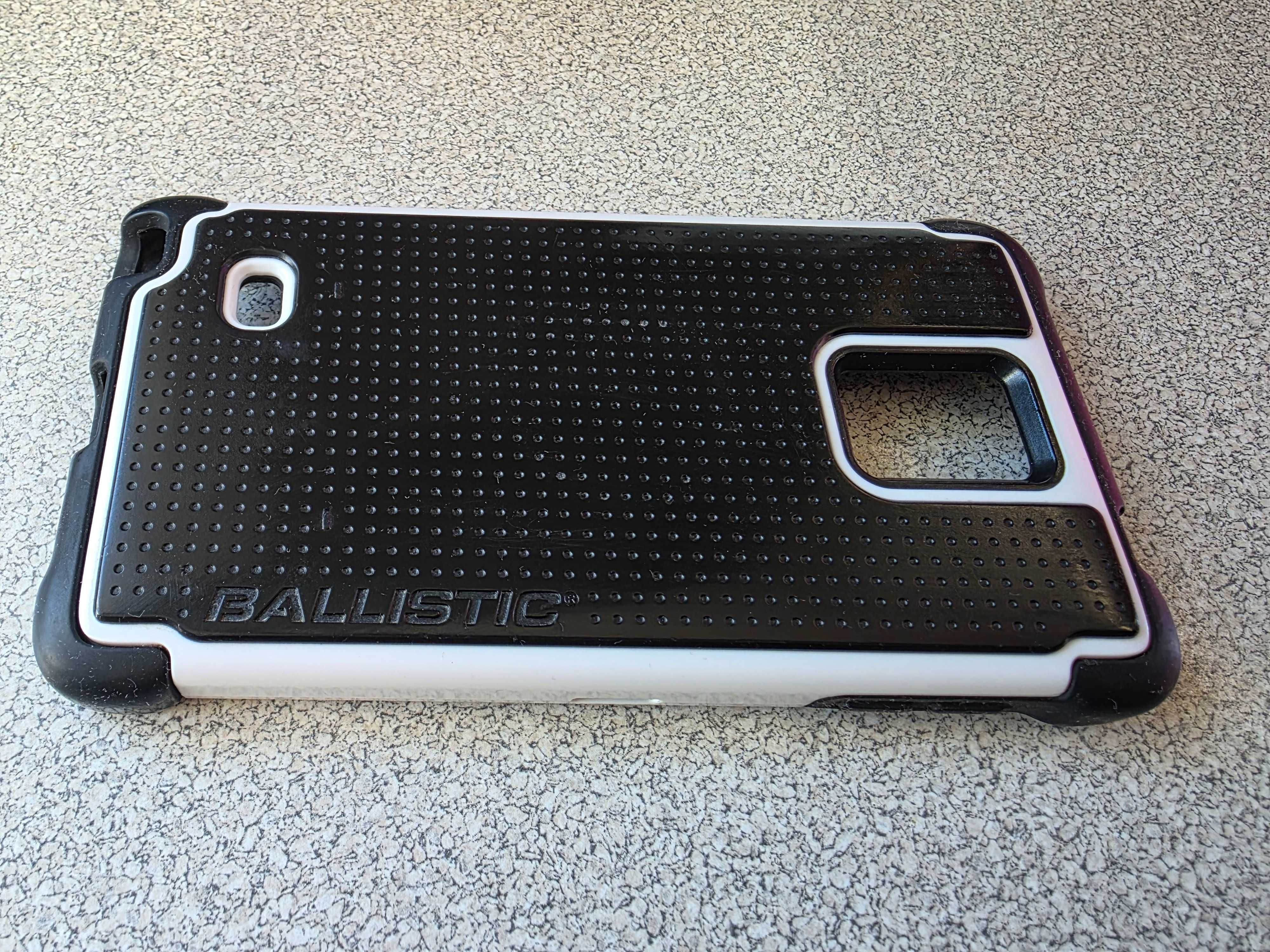 Pancerne etui Ballistic do Samsung Galaxy Note 4 – stan bardzo dobry