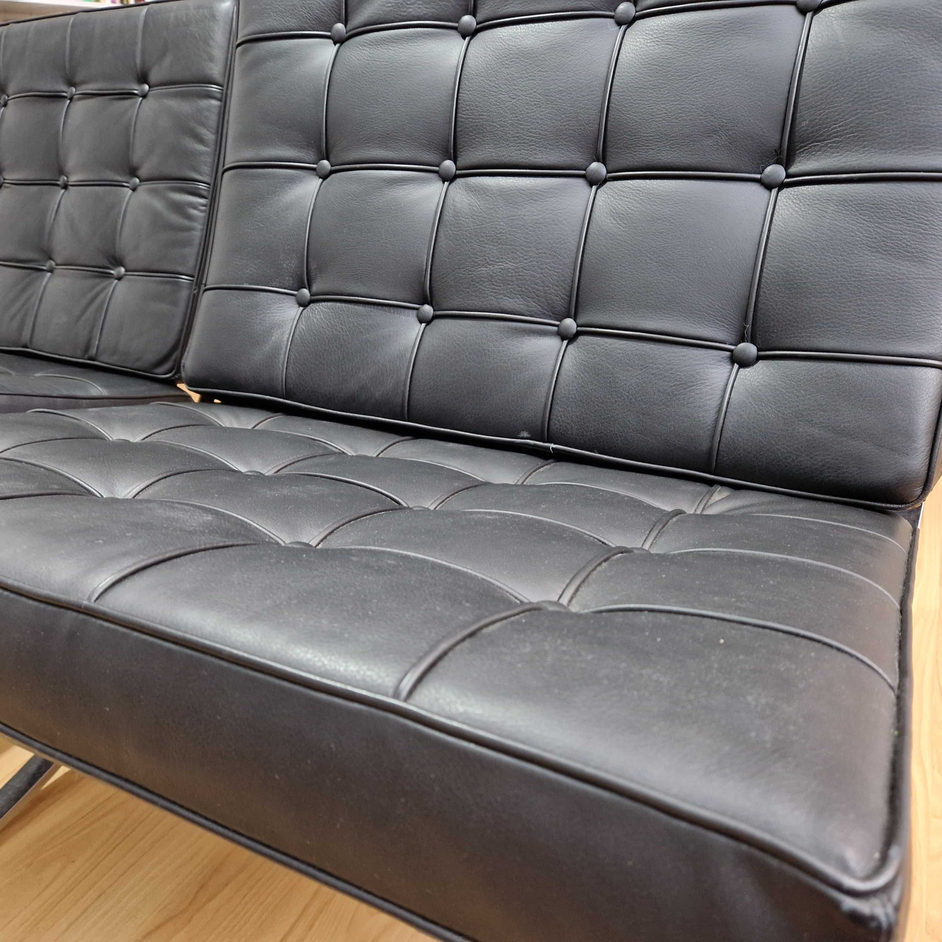 Fotel Knoll Barcelona "nowy" 40-letni z kartonu.