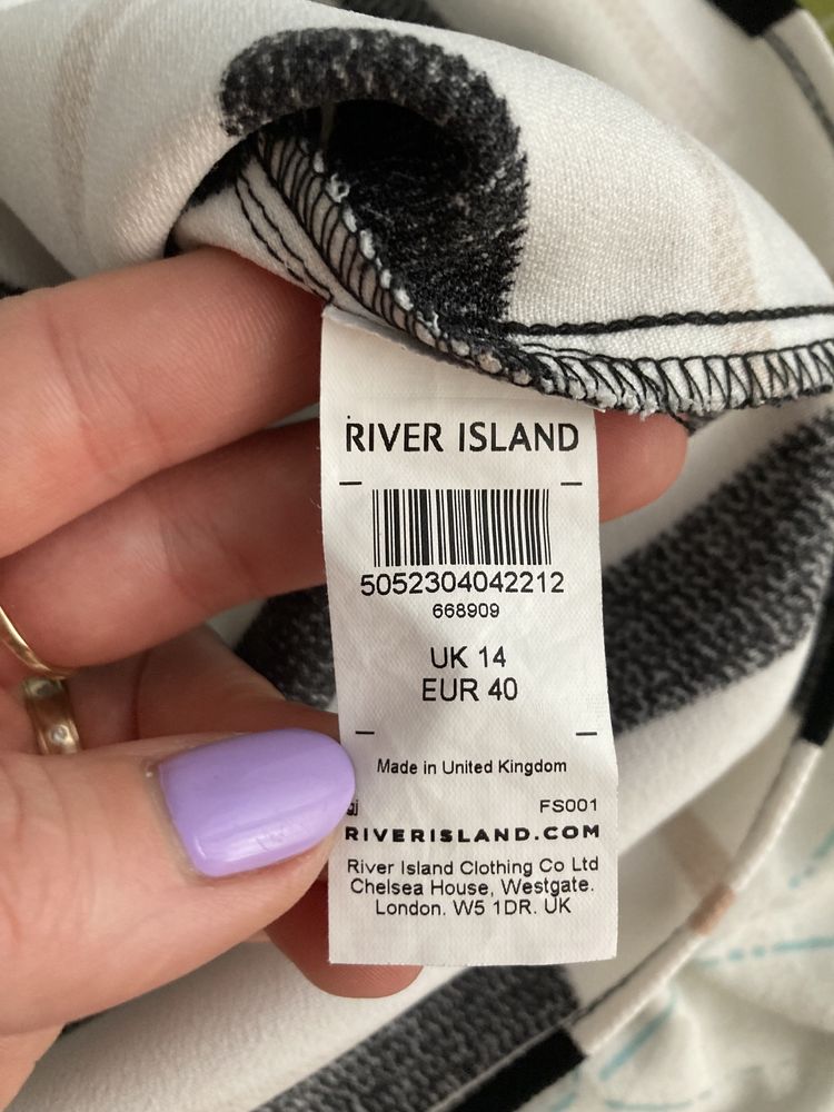 Sukienka rozmiar L marki River Island