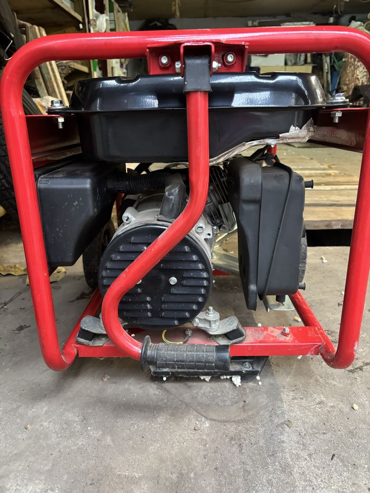 Генератор Pramac EM3300