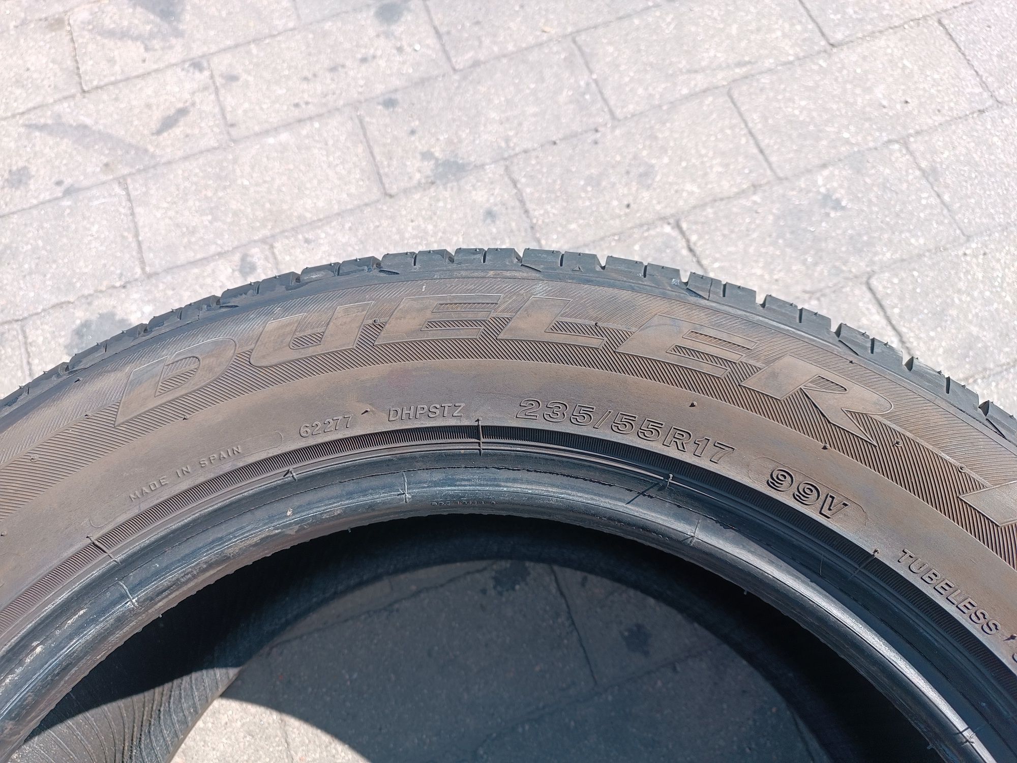 235/55R17 Bridgestone Dueler H/P Sport 99 V