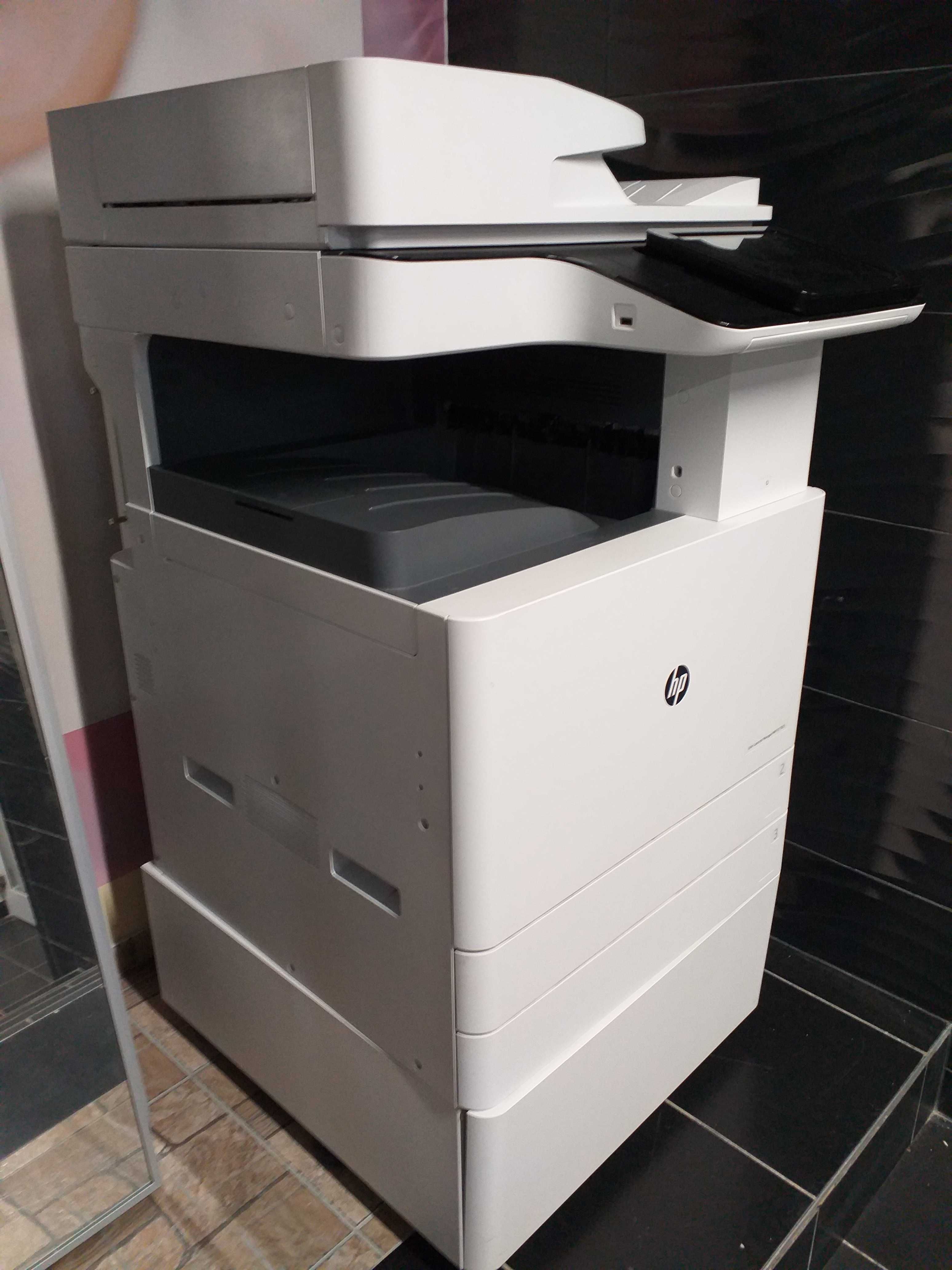 Urządzenie wielofunkcyjne HP Color LaserJet Managed E77825