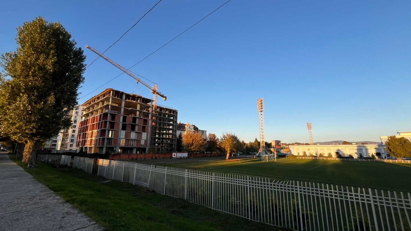 Продаж 2-кімнатної видової в ЖК "LuxAR", з розтермінуванням