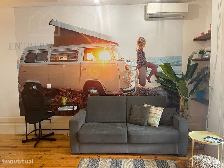 Apartamento T1 com varanda para arrendamento temporário Rua da Aleg...