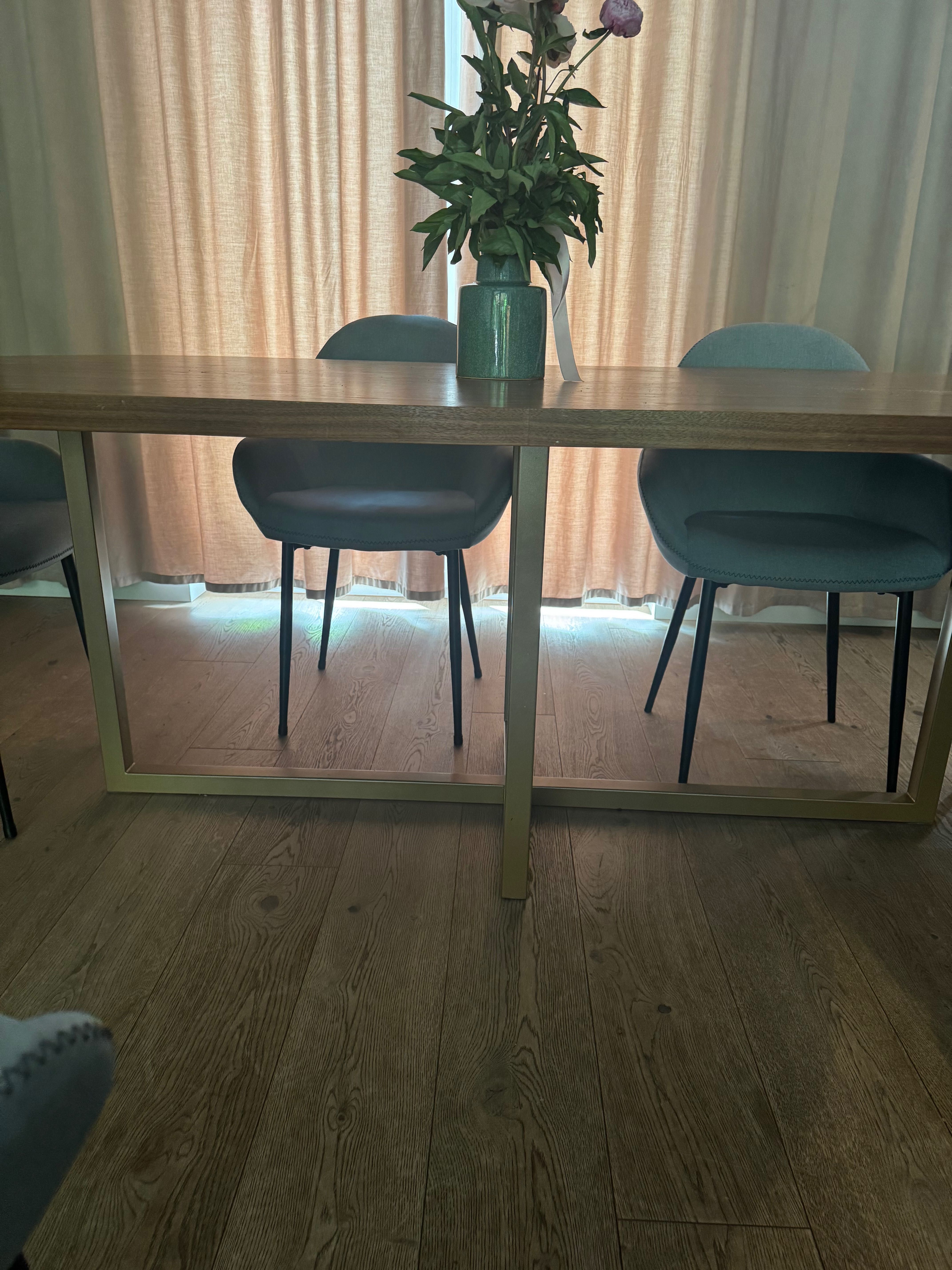 Design Stół orzech + 8 krzeseł