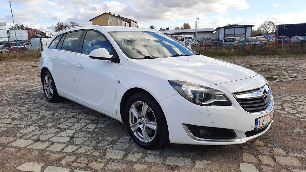 Opel Insignia Lift Sports Tourer 2.0 CDTI Edition / Zadbana / Opłacona