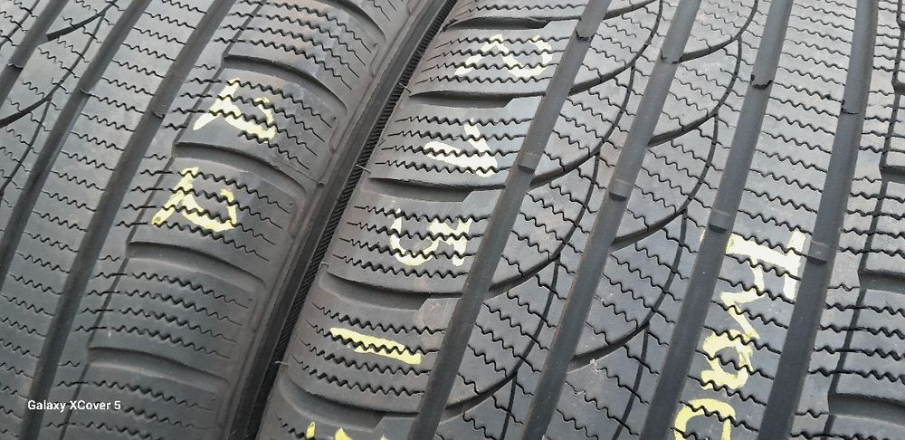 Opony Zimowe 215÷50÷17÷.Bieżnik 7 mm.Rok 2022.Adres-ZALESIANY 33 A.