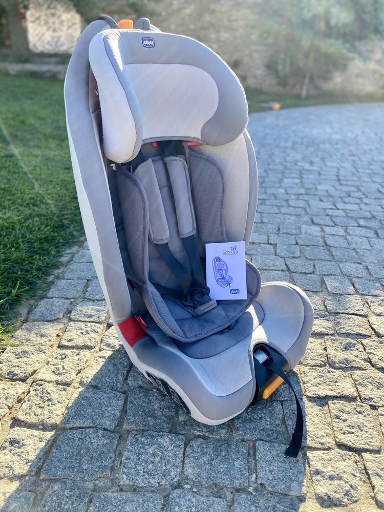 Cadeira Auto Gro-Up 123 da Chicco