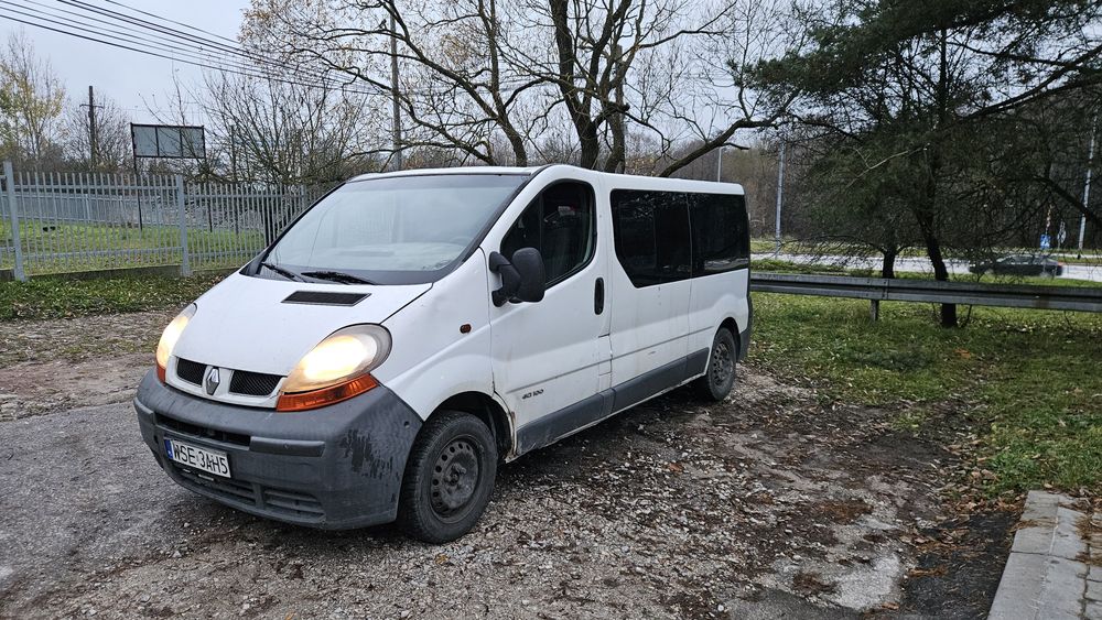 Renault Trafic 1.9 DCI 9 osobowy long