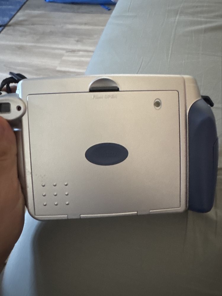 Fujifilm instax 200