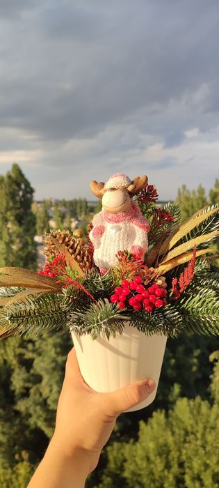 Декор новорічний продам