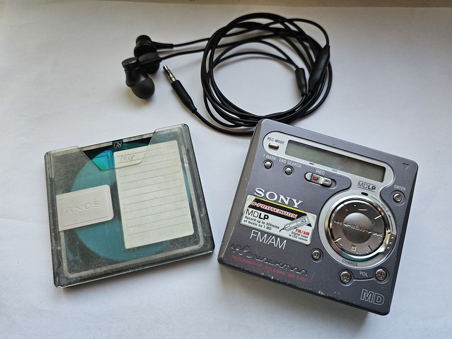 MD Плеєр Sony Walkman MZ-G750 Робочий