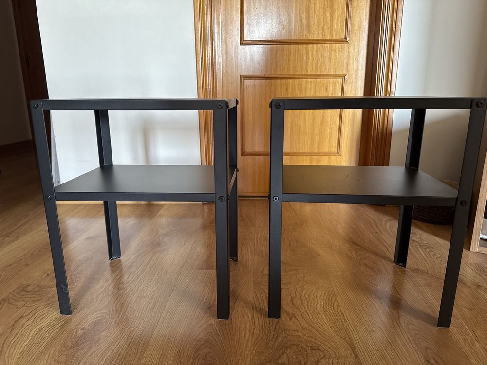 Mesa de cabeira - o par