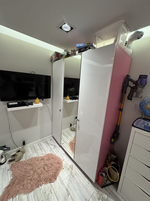 Szafa z lustrem bialy polysk i róż 150 cm