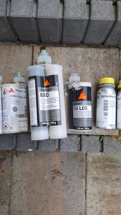 Kleje sikapower 880 i sikafast 555 L05