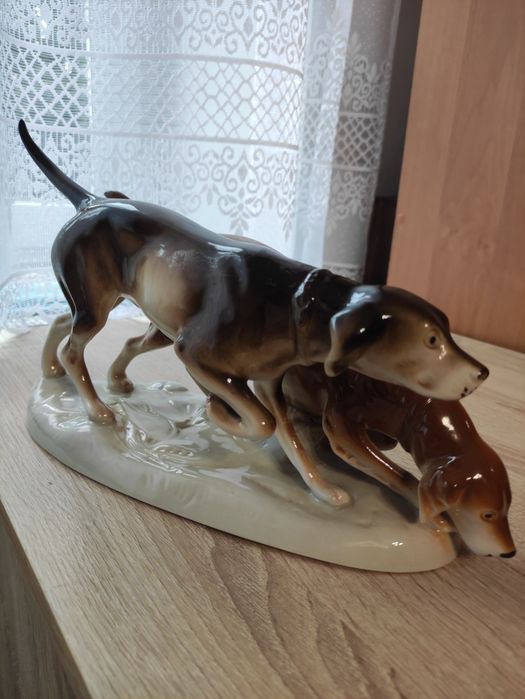 Porcelanowa figurka psów Royal Dux