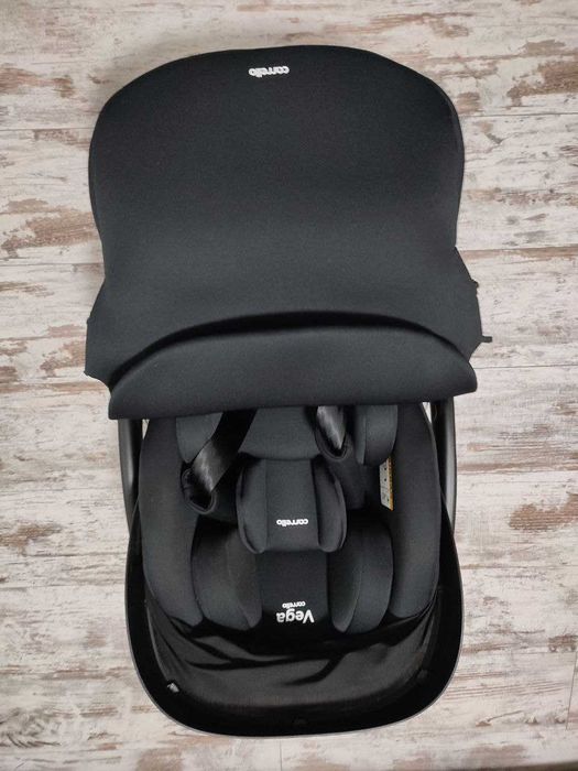 Дитяче автокрісло Carello Vega + адаптери