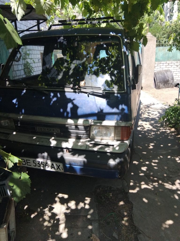 Мазда Е2200 продам