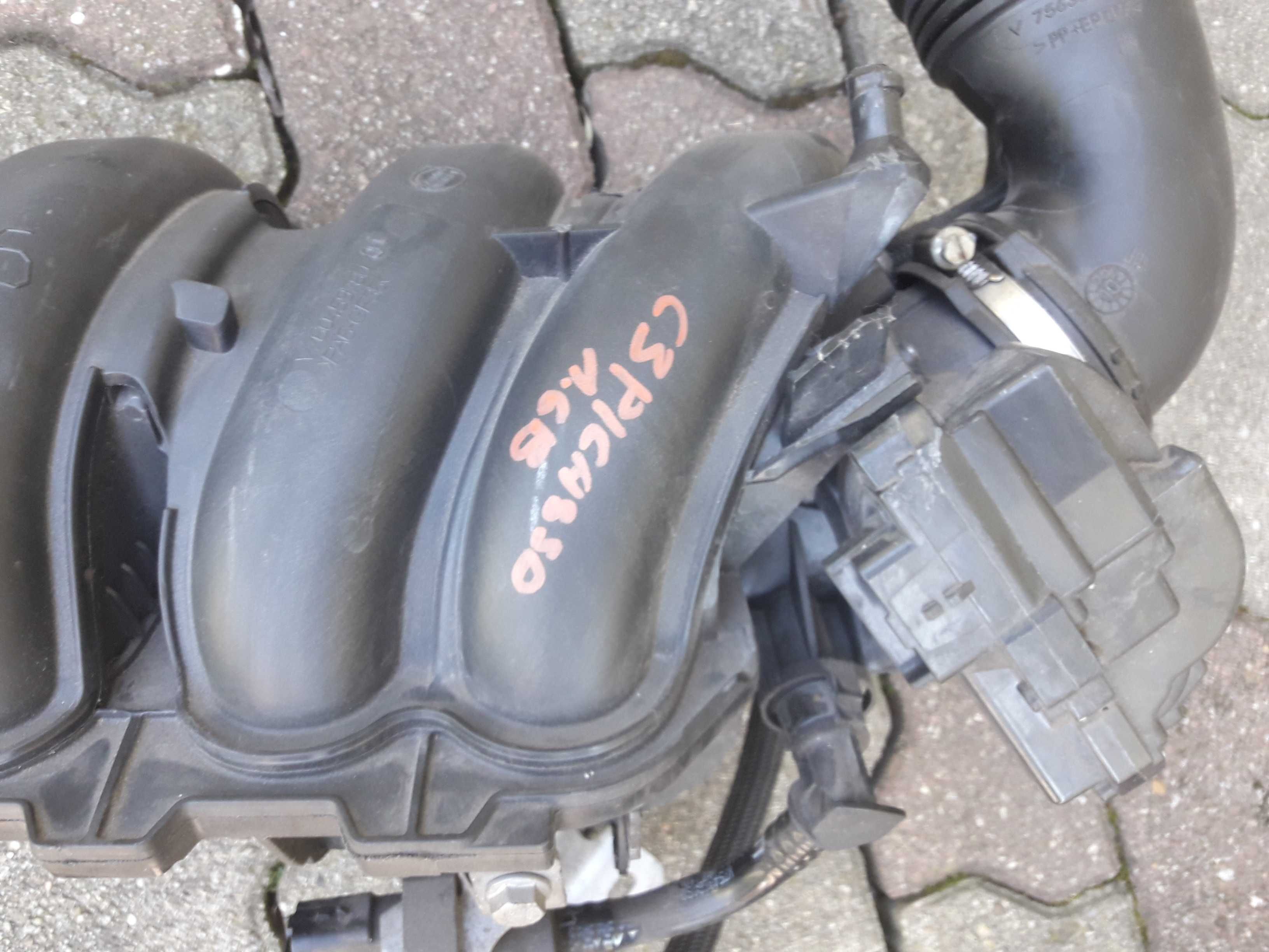 Kolektor ssący przepustnica 1.6 vti c3 ds3 c3 picasso c4 208