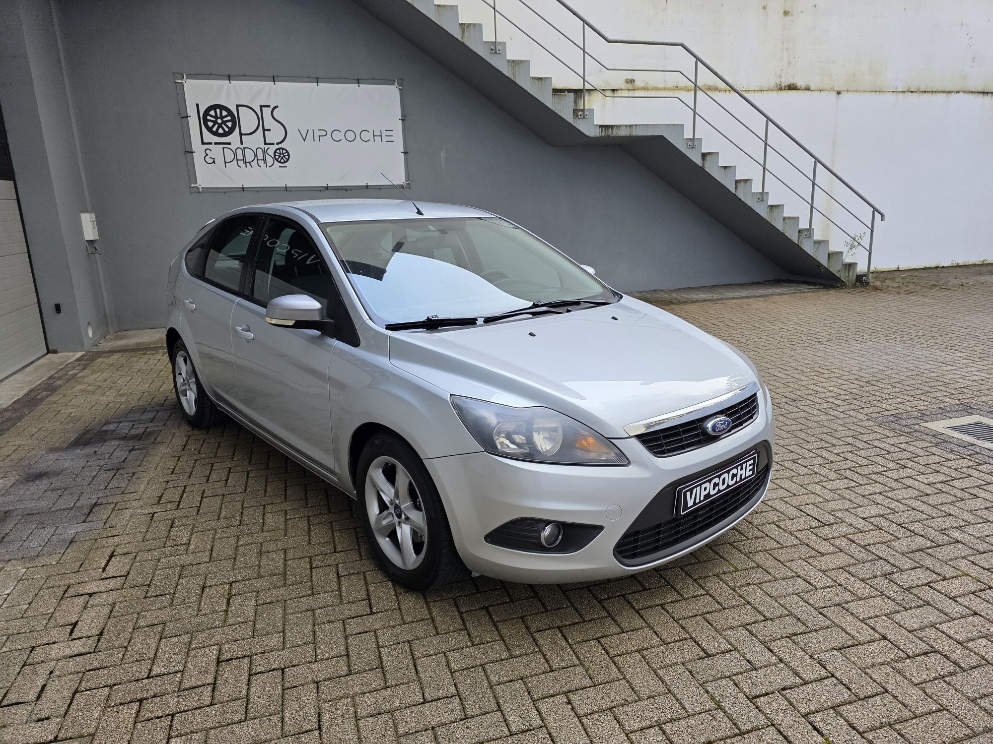 FORD FOCUS Trend 1.6TDCI 90CV - Desde 90€/mês - Garantia