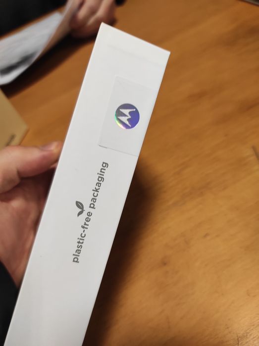 Motorola Edge 70 5G 12/512 GB + smartwatch, słuchawki, ładowarka