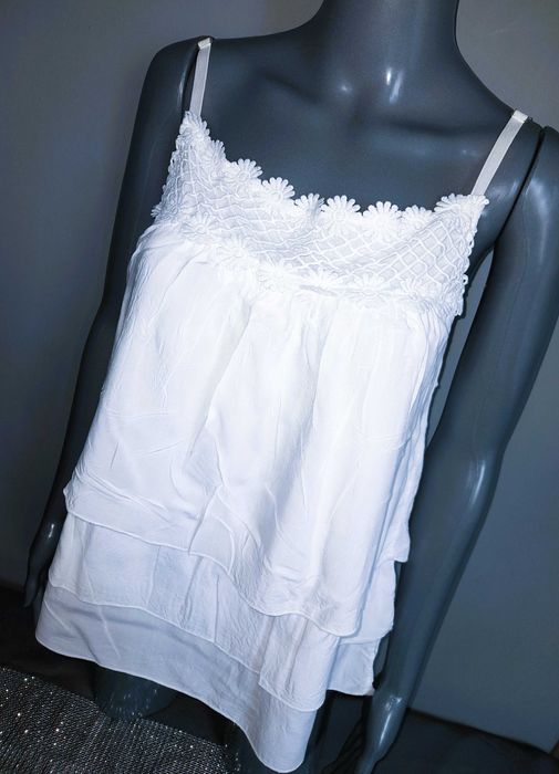 Biała bluzka boho style falbanki ażurkowe kwiaty