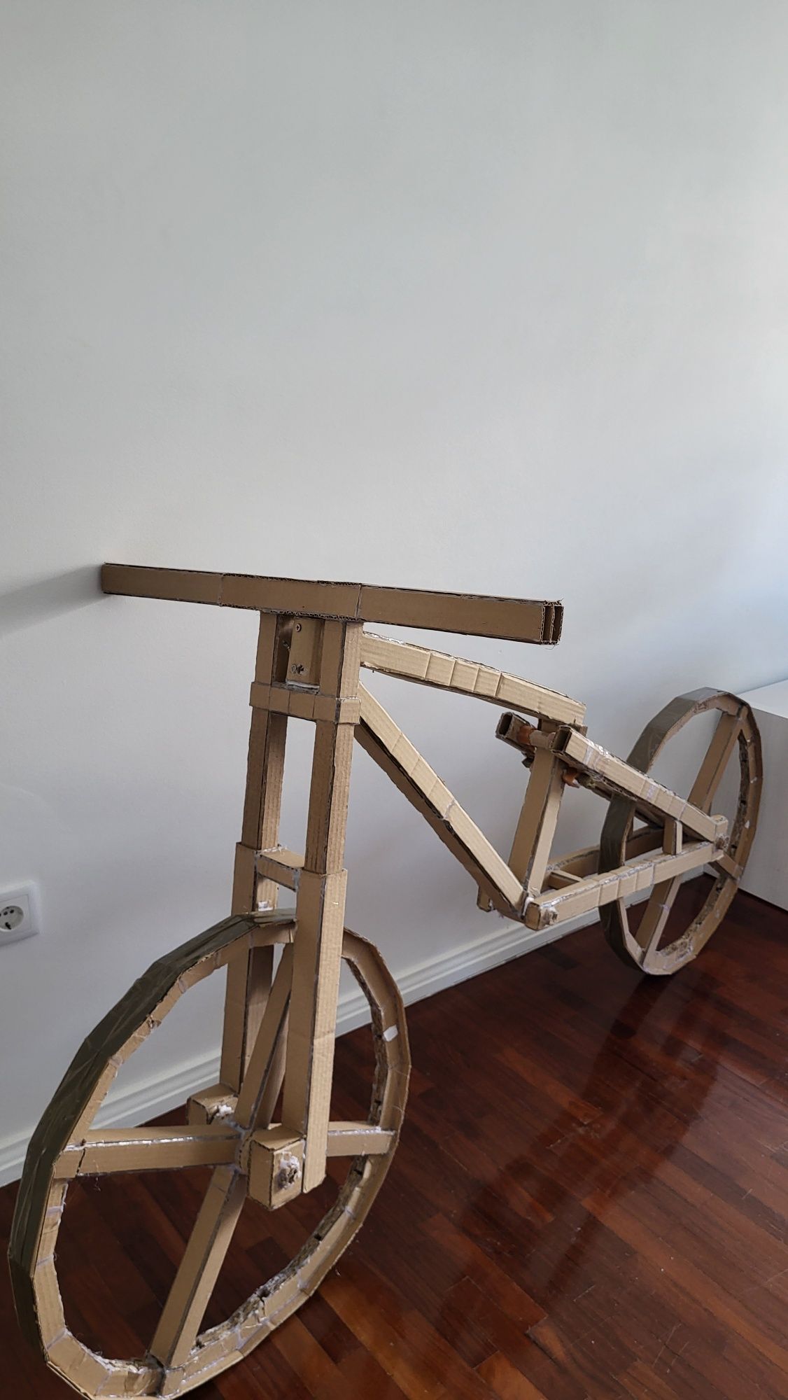 Bicicleta artesanal em cartão – peça decorativa