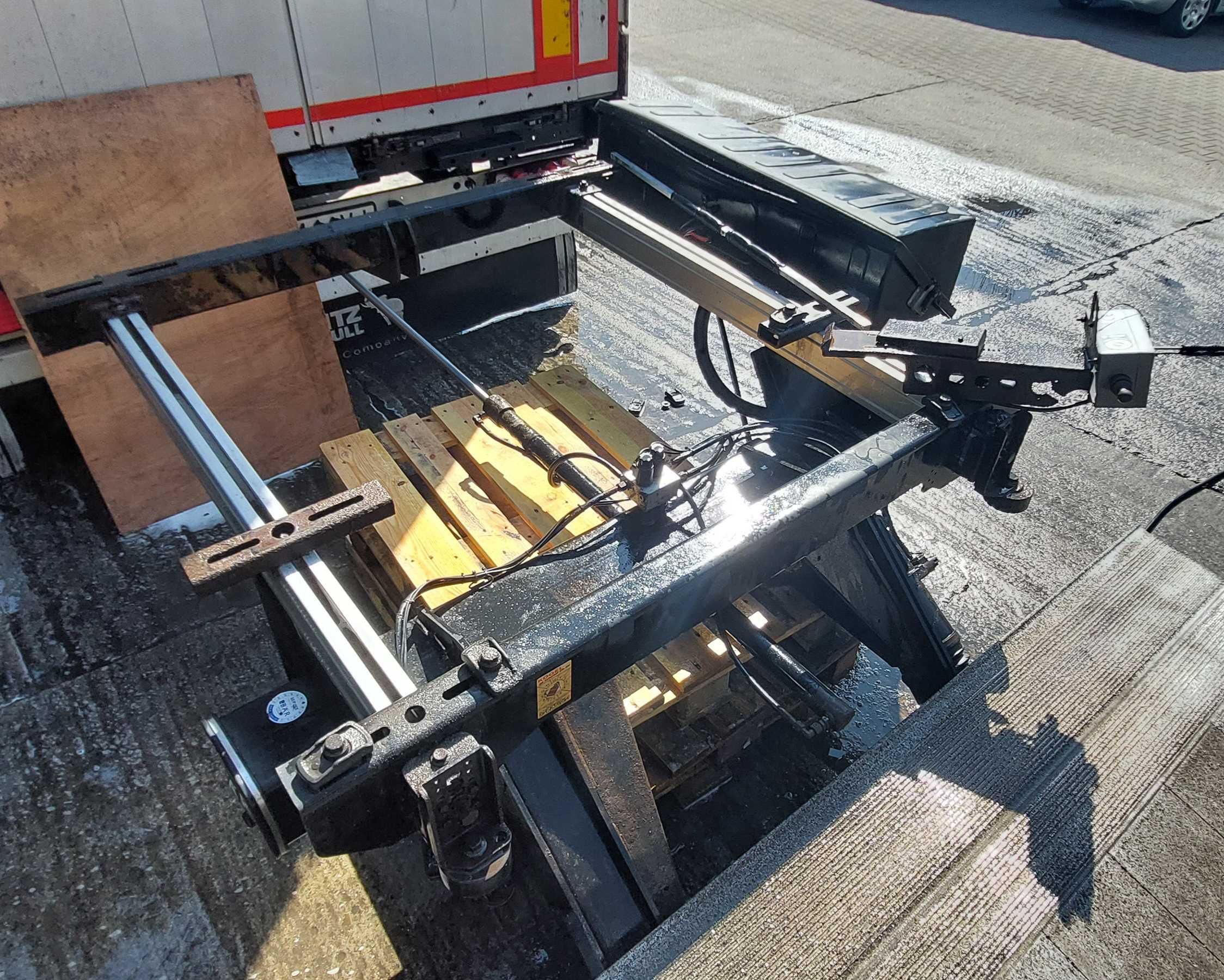 Winda załadowcza BAR cargolift udt grudzień 2025