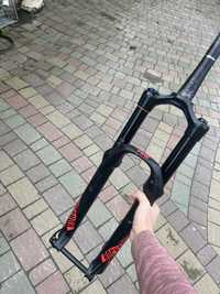 Вилка Rock Shox Pike Charger RC 27.5 Solo Air 140