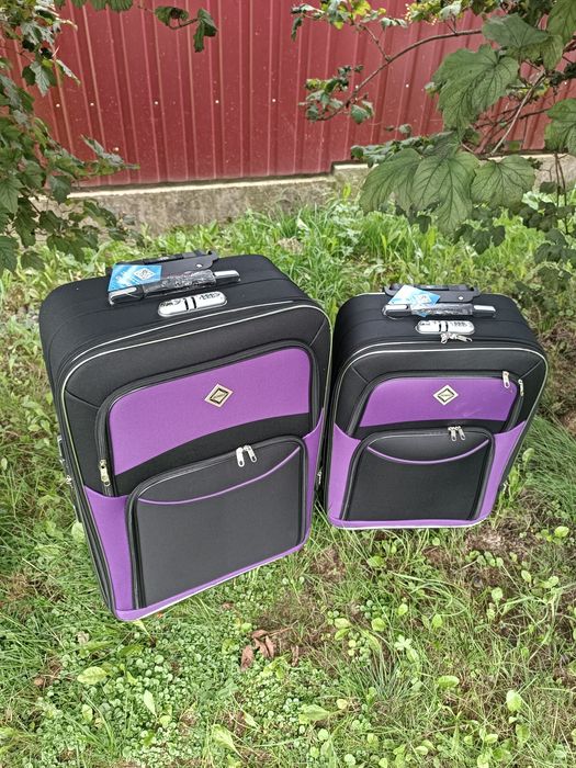 Дорожня валіза/чемодан на колесах Велика чорно-фіолетова