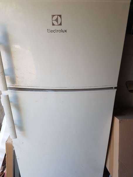 Szuflady i półki Electrolux CT235