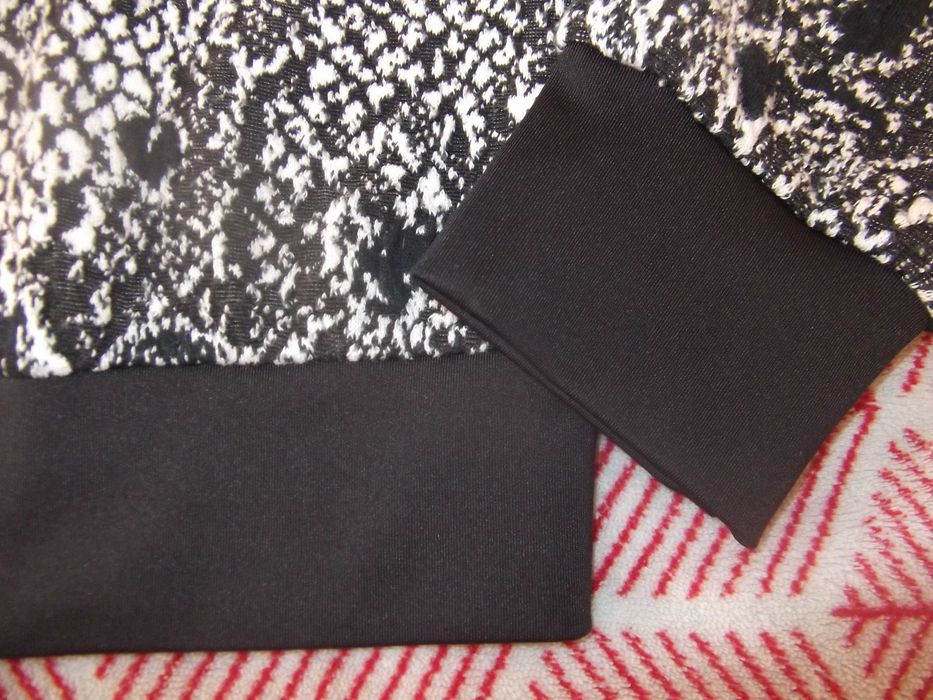 Camisolas preto&branco /Black&white sweaters–Stradivarius & Zara (S/M)