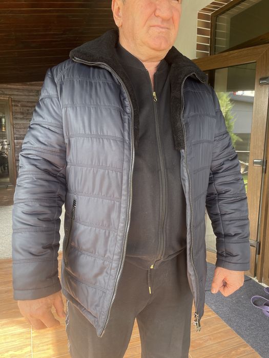 Курточка зимняя мужская