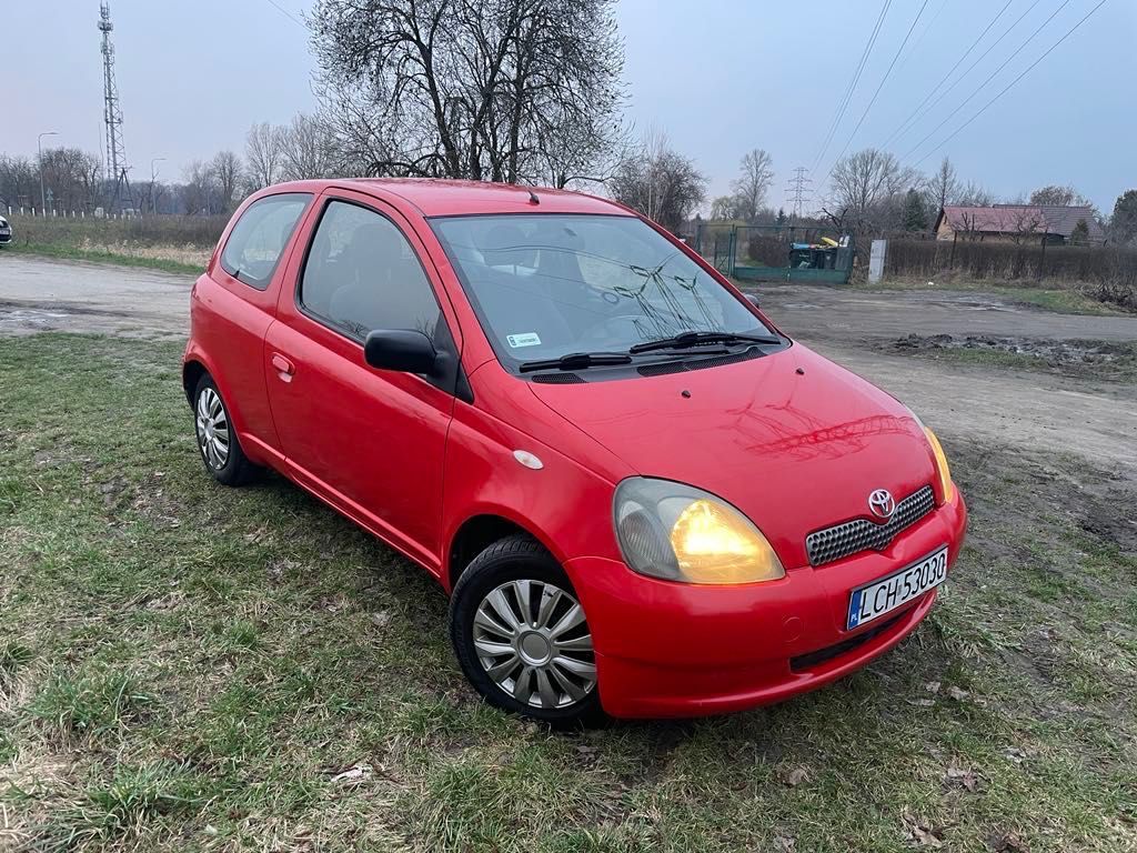 Toyota Yaris 1.3 benzyna 2001 rok