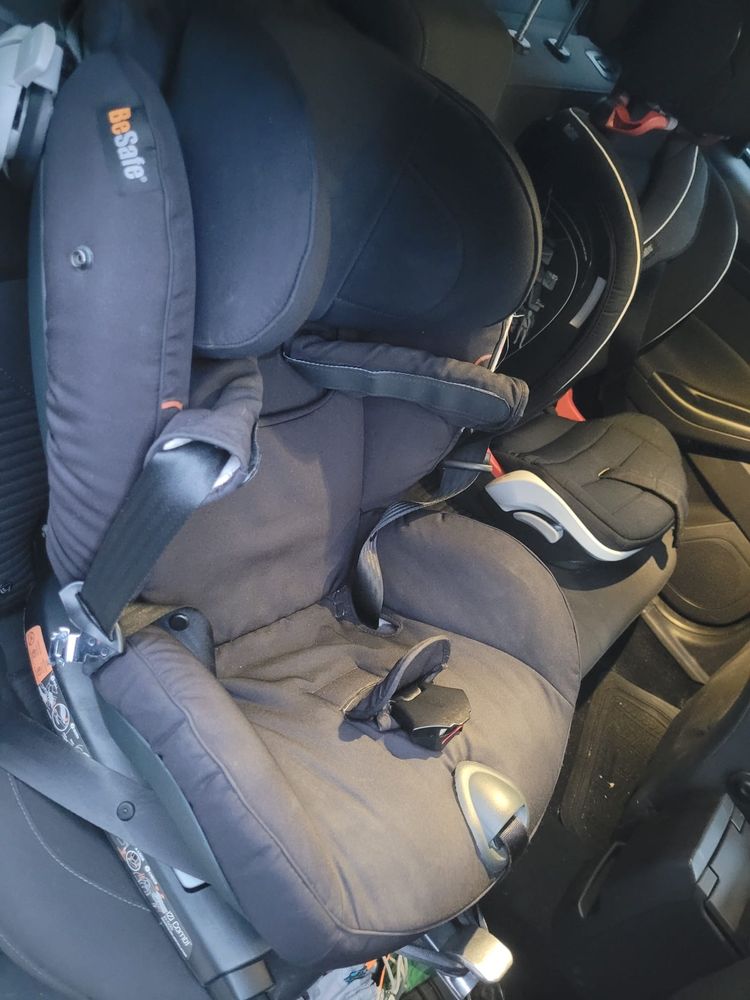 Cadeira auto BeSafe iZi Combi X4 ISOFIX