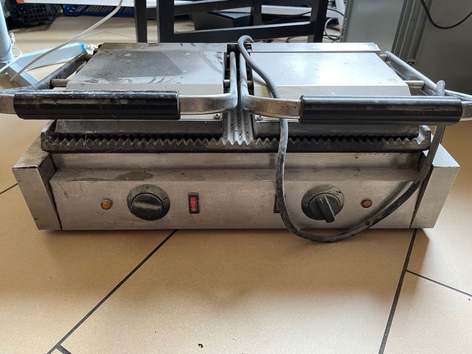 Grill kontaktowy podwójny ryflowany, 570x370x210 mm | HENDI, 263709