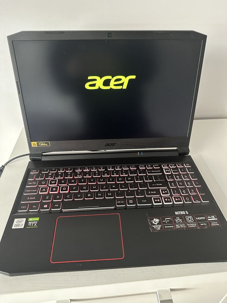 Laptop Acer Nitro 5 i7 RTX 2060