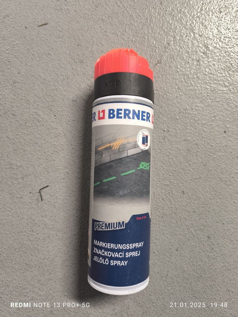Farba spray Berner w puszce jak sopec 500ml 17 sztuk