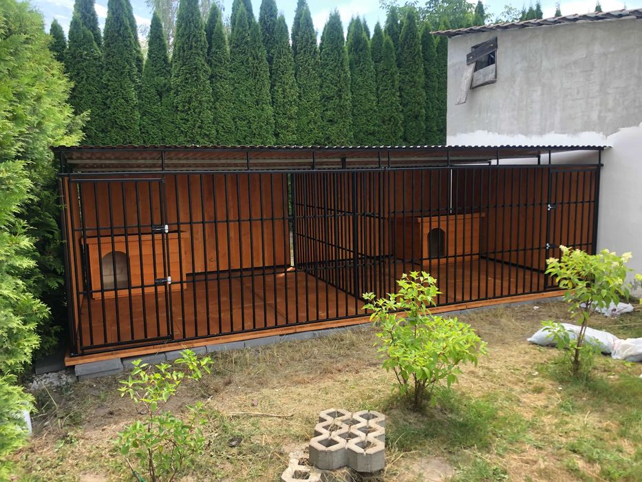 Klatka-box-wybieg_Konstrukcja stalowa_Producent.