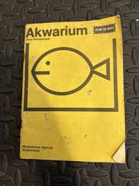 Zabytkowa książka o budowie akwarium PRL