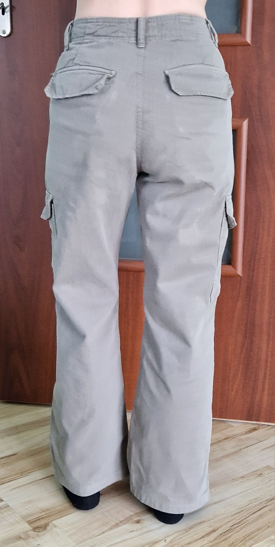 Spodnie z kieszeniami cargo roz.34 Zara