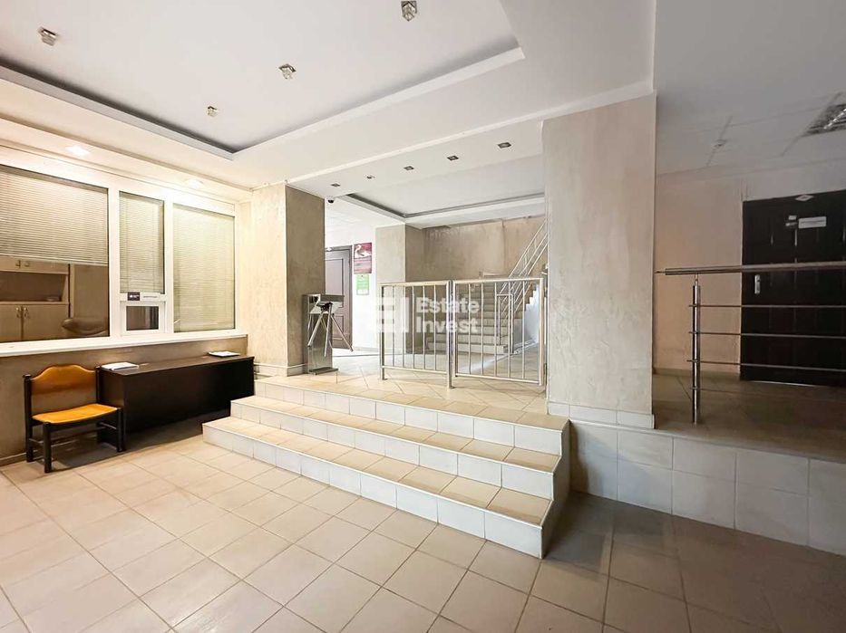 Продаж ОСЗ у самому бізнес-центрі міста, по вул. Космічна, 12